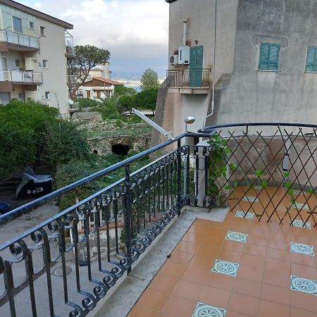 Domus Zagare - Wi-Fi Apartment Baia  Luaran gambar
