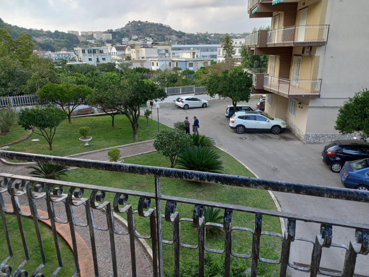 Domus Zagare - Wi-Fi Apartment Baia  Luaran gambar