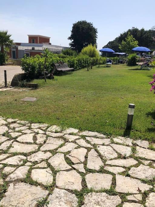 Domus Zagare - Wi-Fi Apartment Baia  Luaran gambar
